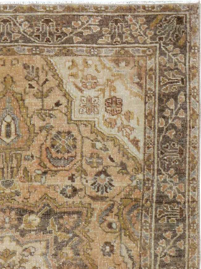 Antique Persian Sarouk Rug, No.23326 - Staging