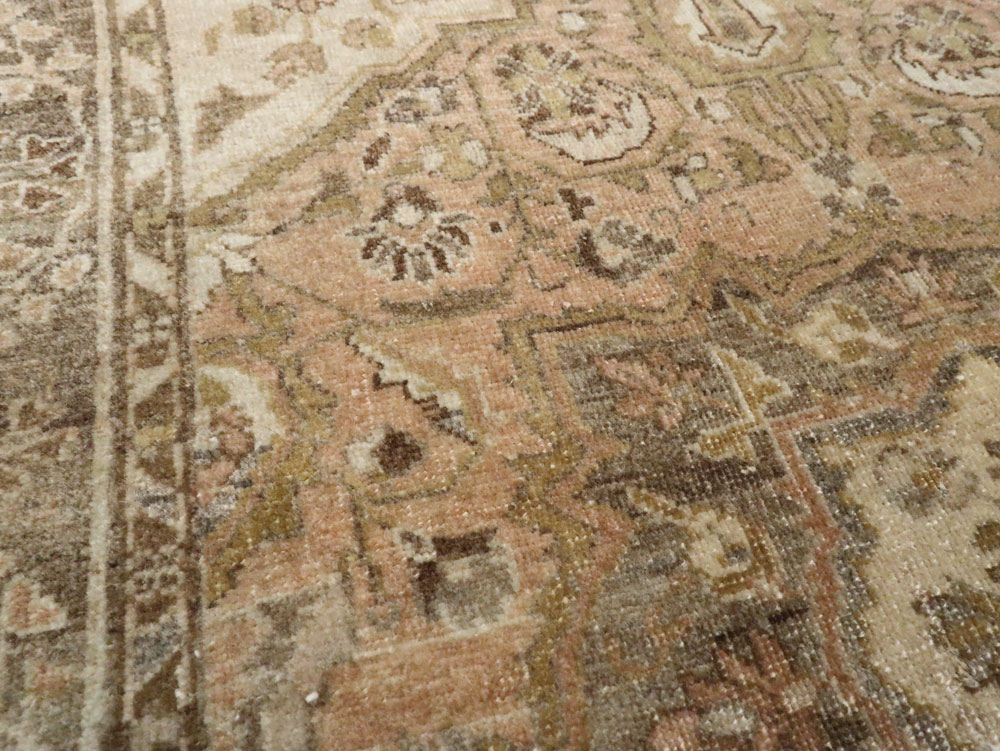 Antique Persian Sarouk Rug, No.23326 - Staging