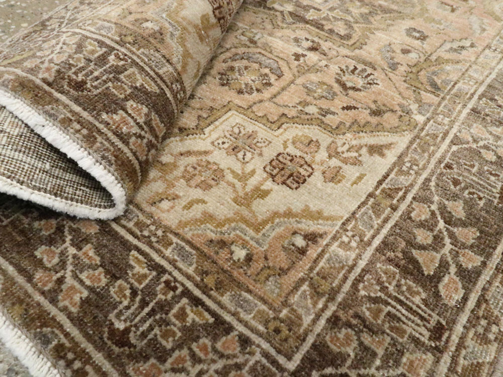 Antique Persian Sarouk Rug, No.23326 - Staging