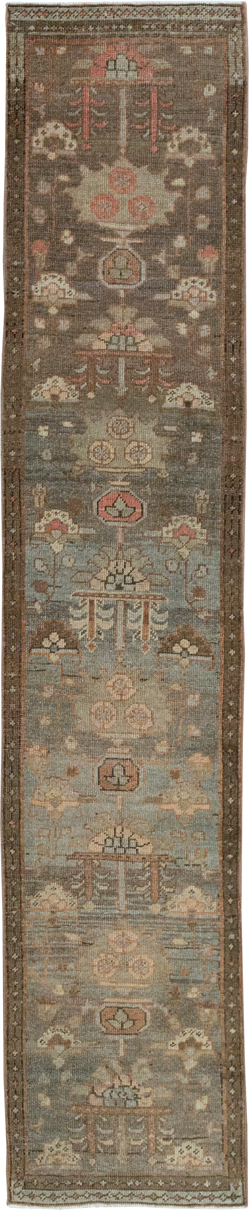 Antique Persian Heriz Runner, No.23337 - Staging
