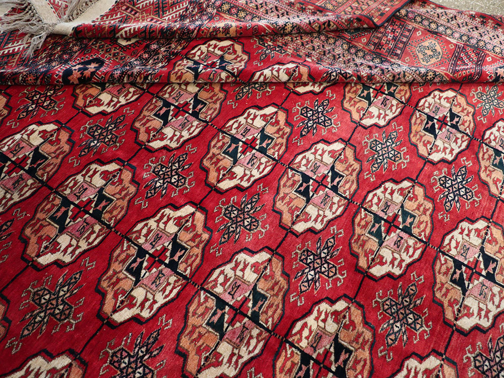 Vintage Central Asian Tekke Rug, No.23341 - Staging