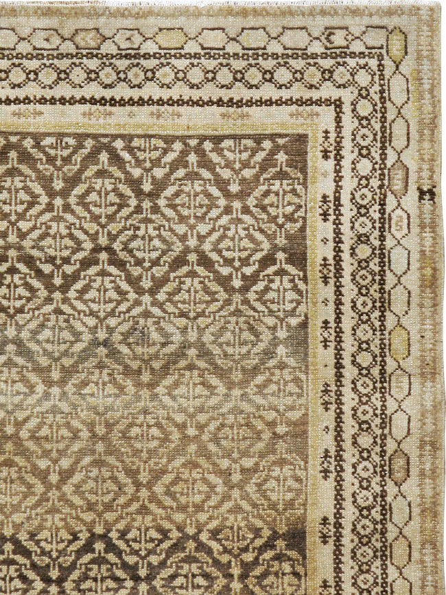 Vintage Persian Malayer Rug, No.23367 - Staging