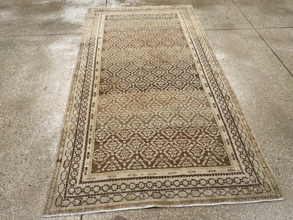 Vintage Persian Malayer Rug, No.23367 - Staging