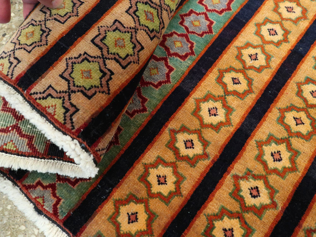 Vintage Persian Kashan Modernist Rug, No.23420 - Staging