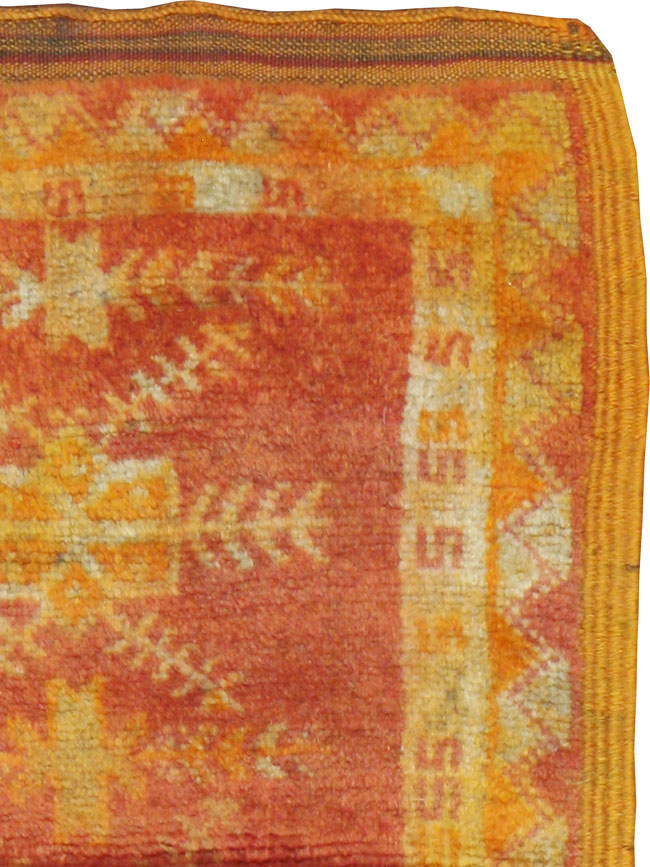 Vintage Moroccan Rug, No.23427 - Staging