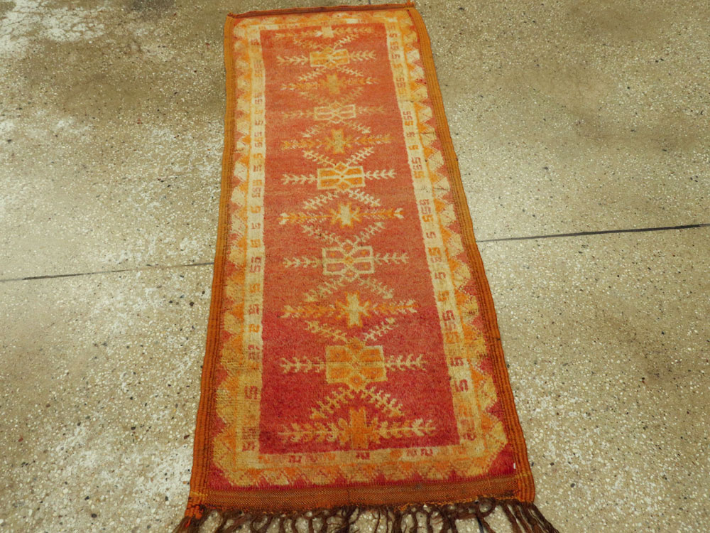 Vintage Moroccan Rug, No.23427 - Staging