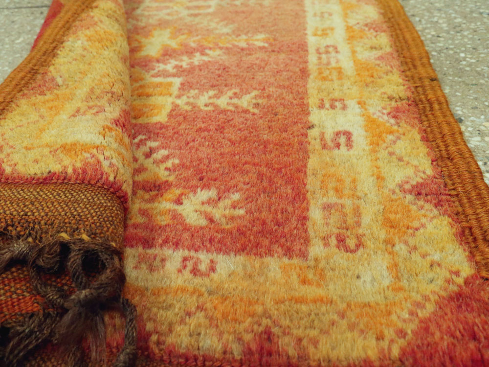 Vintage Moroccan Rug, No.23427 - Staging