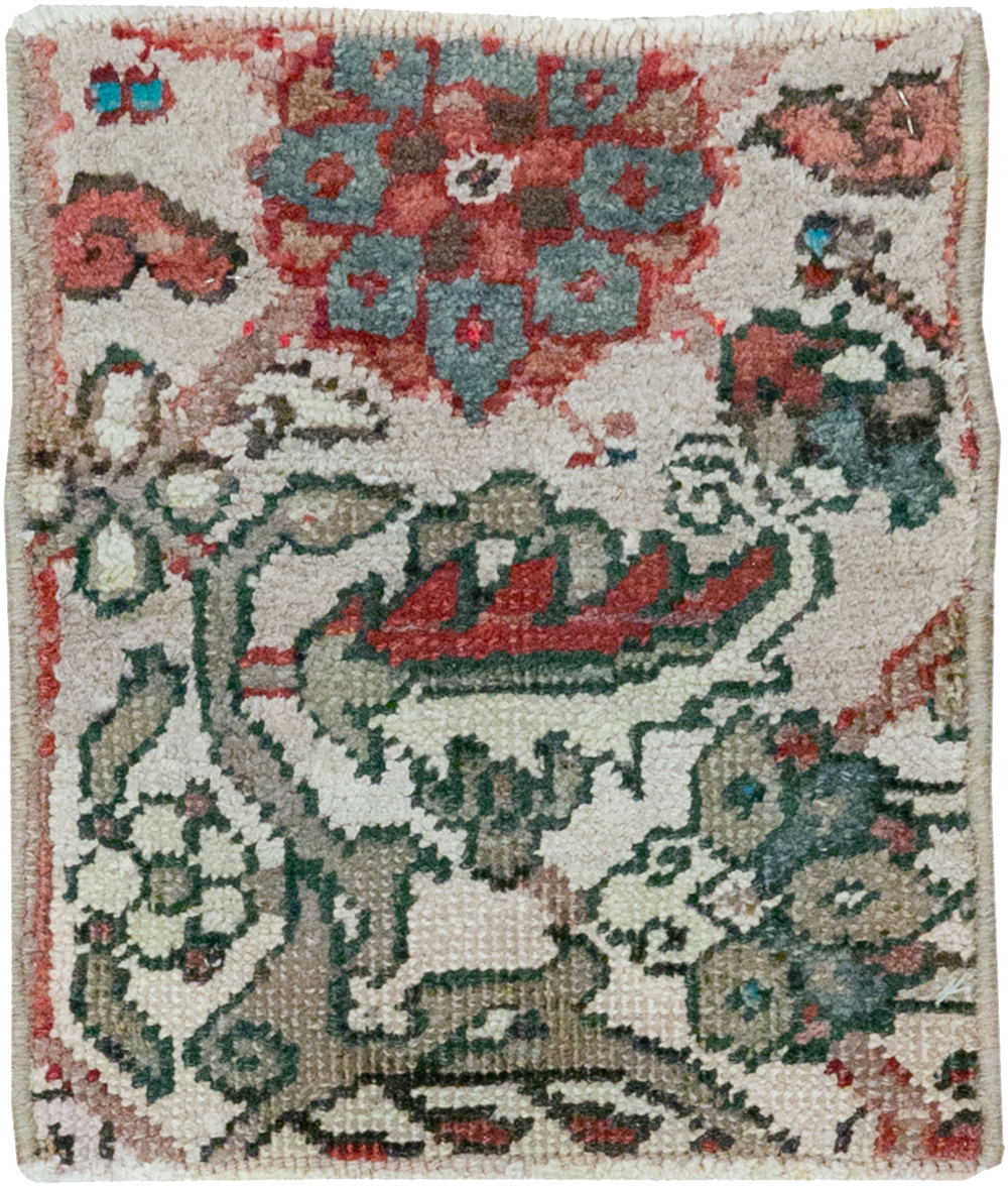 Vintage Persian Heriz Throw Rug, No.23441 - Staging