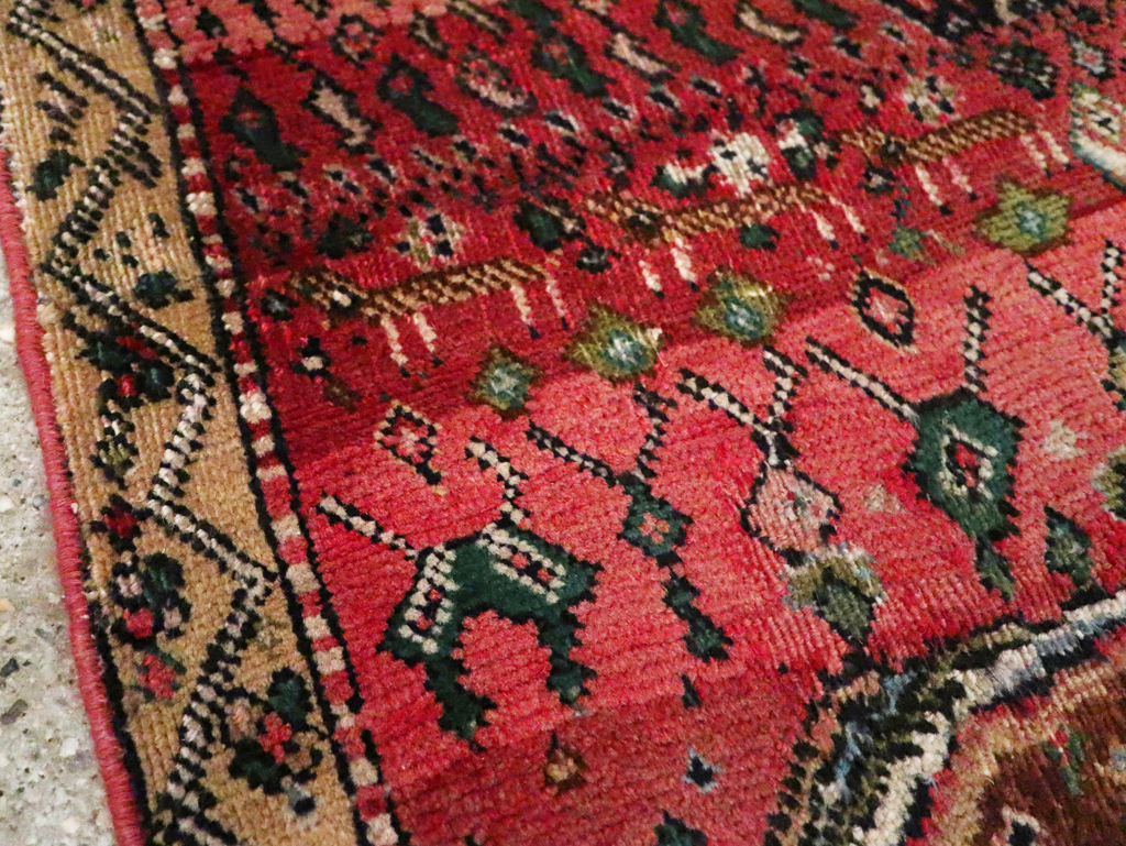 Vintage Persian Mahal Throw Rug, No.23445 - Staging