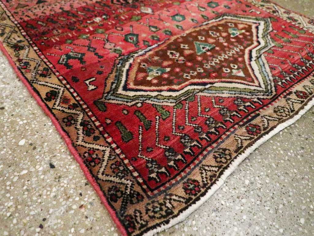Vintage Persian Mahal Throw Rug, No.23445 - Staging
