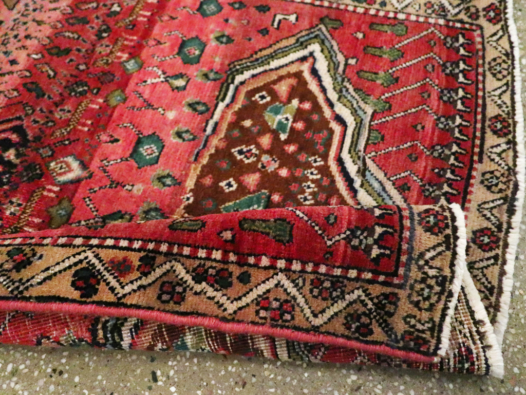 Vintage Persian Mahal Throw Rug, No.23445 - Staging