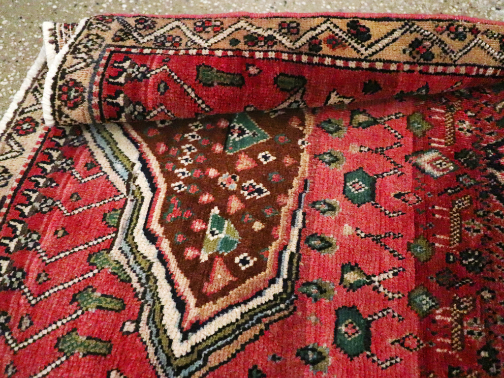 Vintage Persian Mahal Throw Rug, No.23445 - Staging