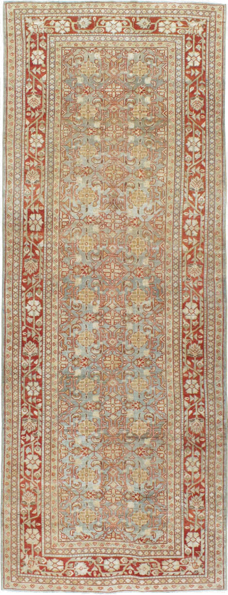 Antique Persian Mahal Gallery Runner, No.23453 - Staging