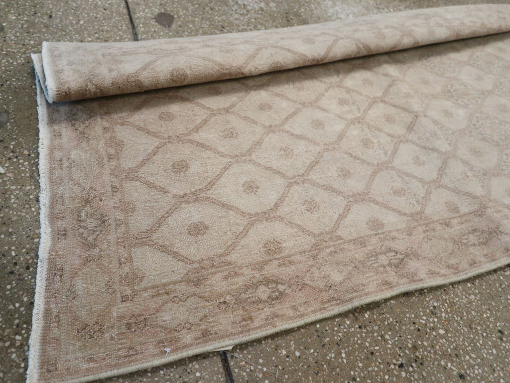 Vintage Persian Mashad Gallery Runner, No.23457 - Staging