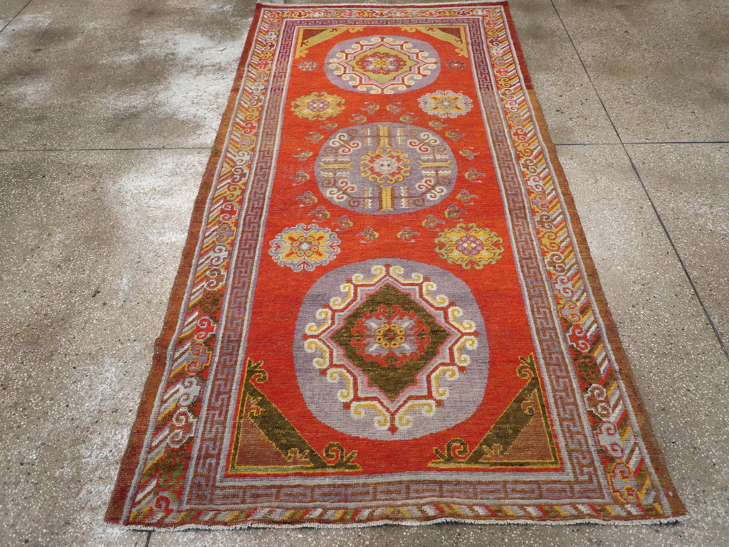 Antique East Turkestan Khotan Rug, No.23461 - Staging