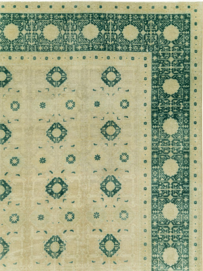 Vintage Persian Tabriz Carpet, No.23476 - Staging