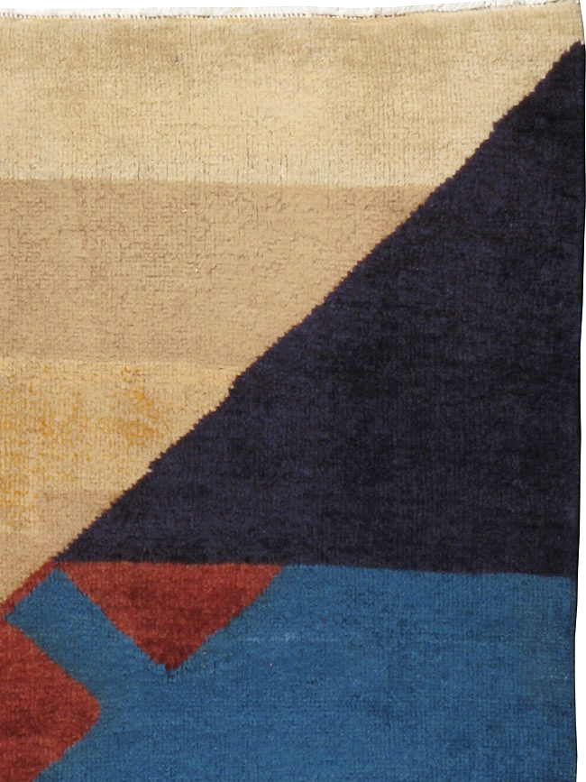 Vintage Persian Kashan Art Deco Rug Inspired By Edward McKnight Kauffer, No.23523 - Staging