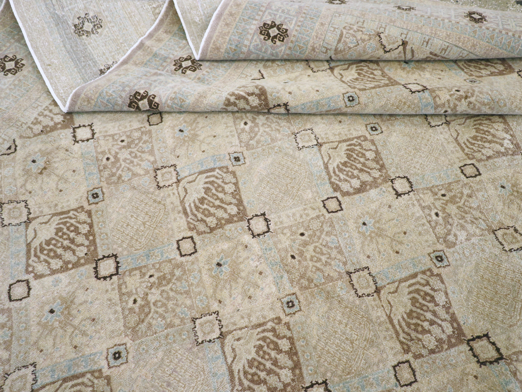 Vintage Persian Kashan Carpet, No.23545 - Staging