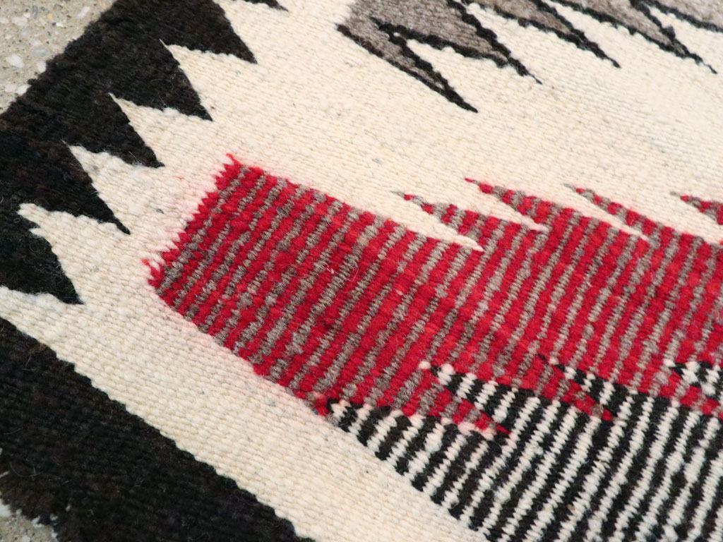 Vintage American Navajo Rug, No.23585 - Staging