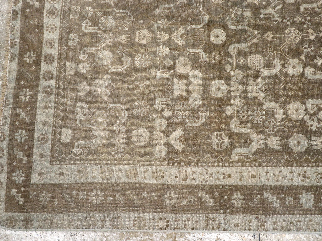 Antique Persian Bidjar Rug, No.23622 - Staging