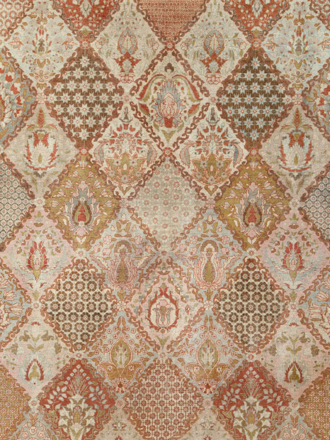 Vintage Persian Qazvin Carpet, No.23657 - Staging