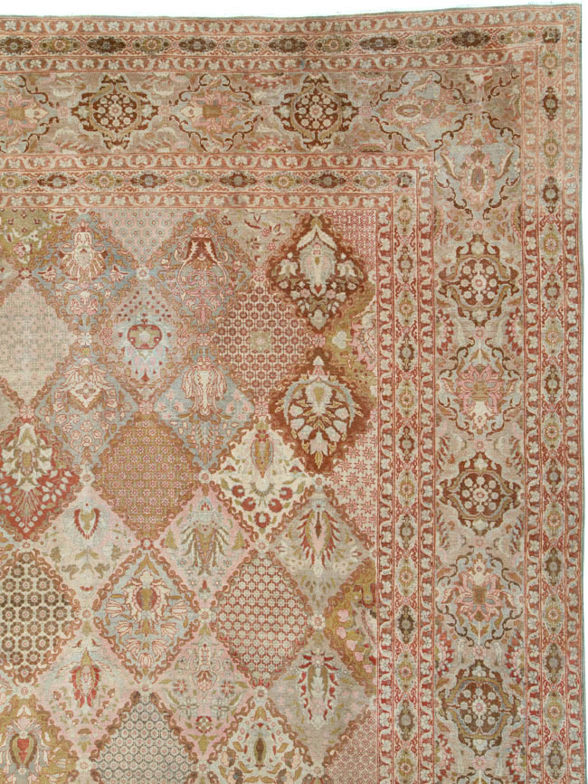 Vintage Persian Qazvin Carpet, No.23657 - Staging