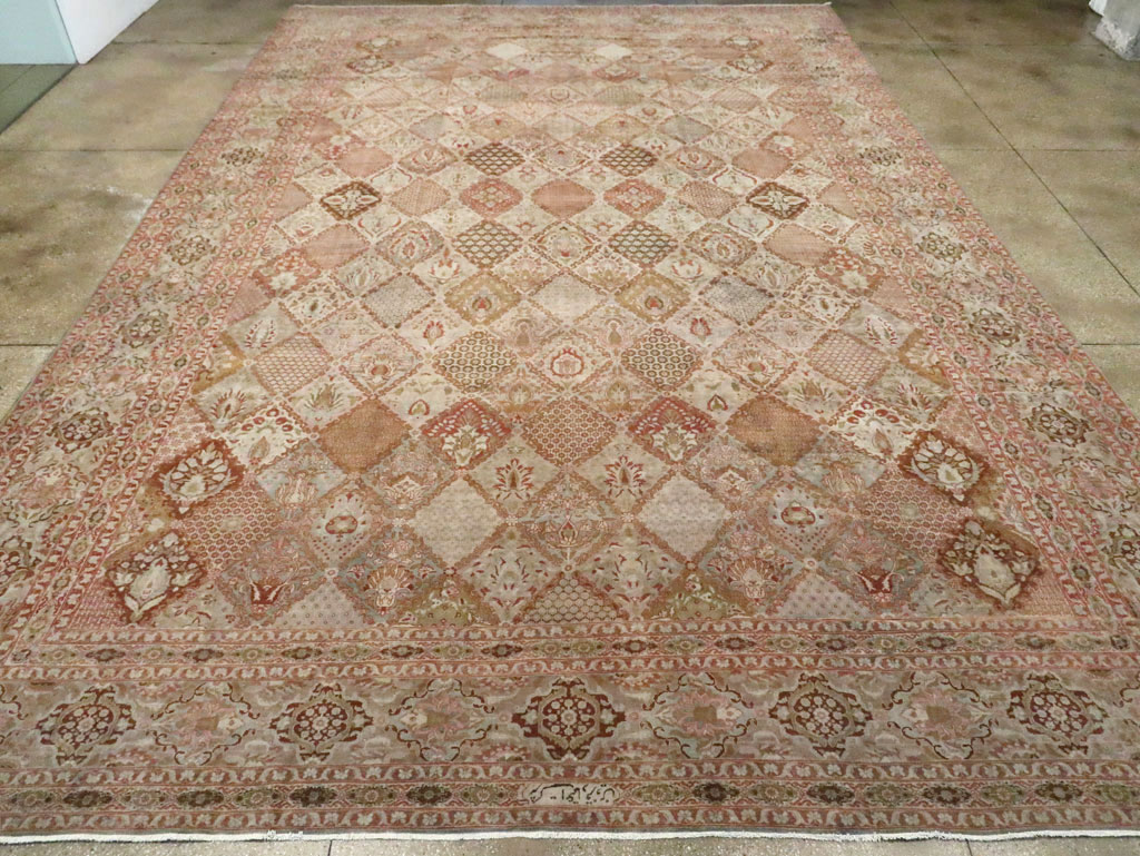 Vintage Persian Qazvin Carpet, No.23657 - Staging