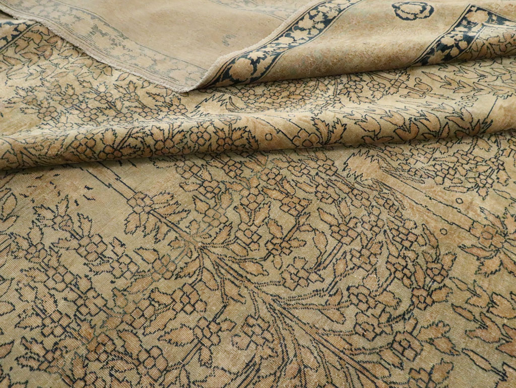 Antique Indian Lahore Carpet, No.23679 - Staging