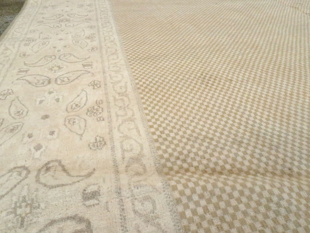 Vintage Persian Kerman Carpet, No.23769 - Staging