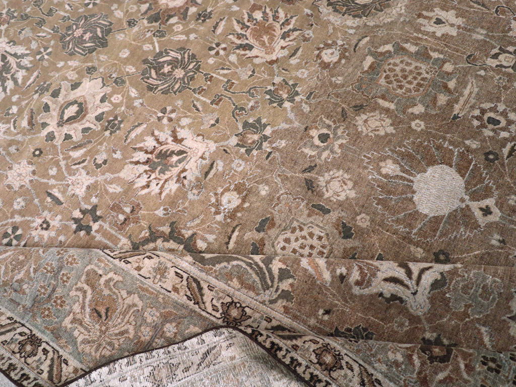 Vintage Persian Tabriz Carpet, No.23771 - Staging