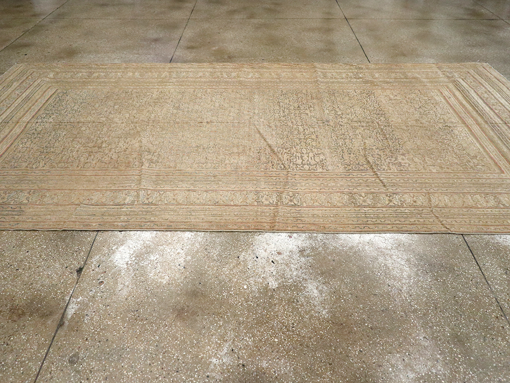 Antique Persian Dorokhsh Gallery Carpet, No.23813 - Staging