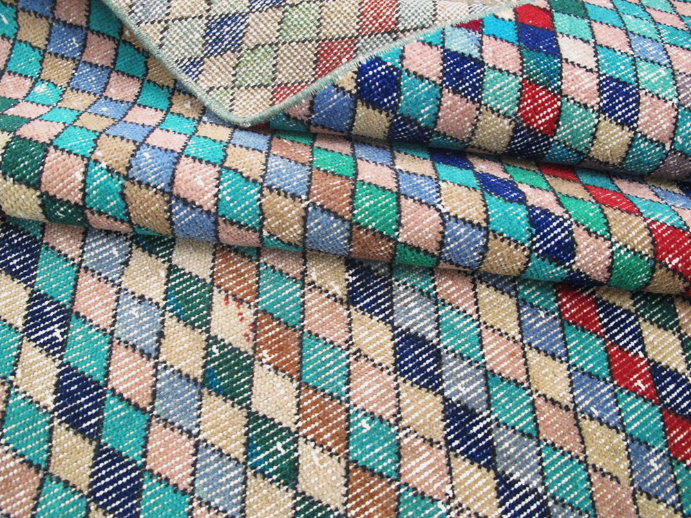 Vintage Turkish Anatolian Carpet, No.23815 - Staging