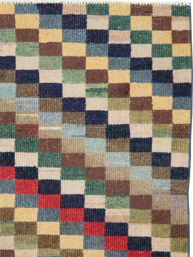 Vintage Turkish Anatolian Rug, No.23818 - Staging