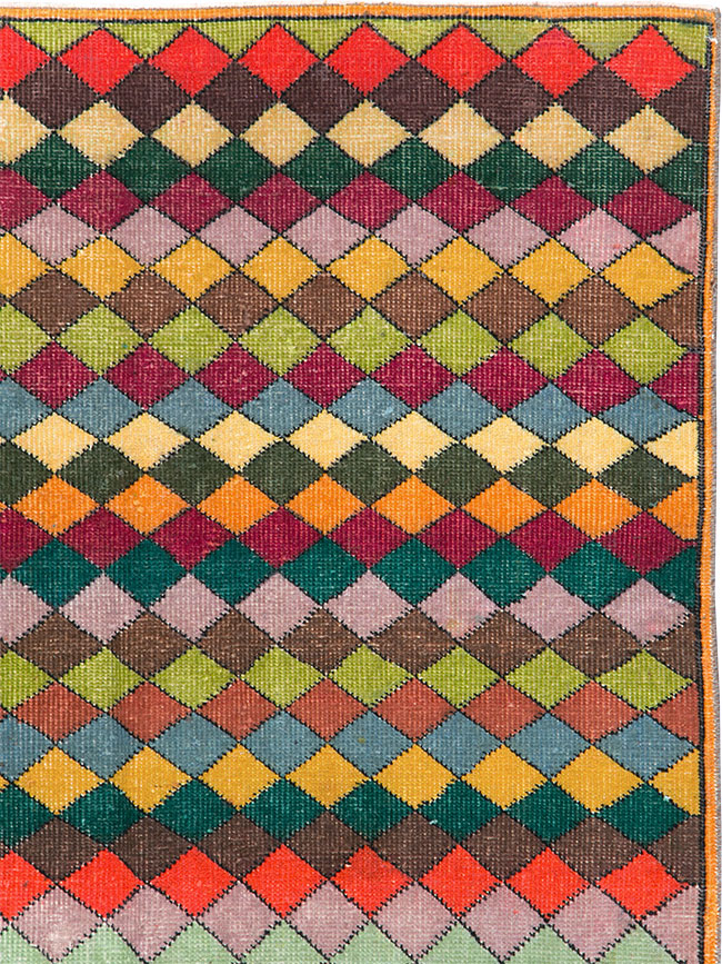 Vintage Turkish Anatolian Accent Rug, No.23825 - Staging