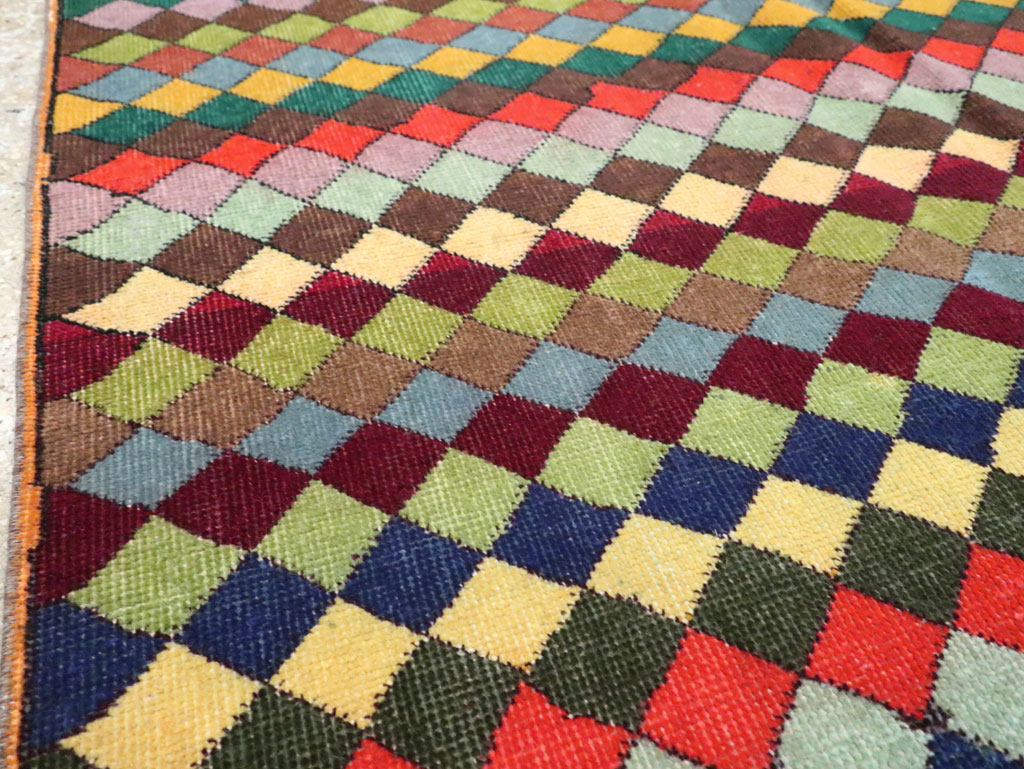 Vintage Turkish Anatolian Accent Rug, No.23825 - Staging