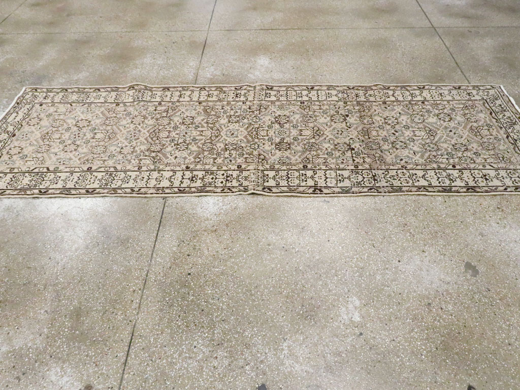 Vintage Persian Malayer Rug, No.23990 - Staging