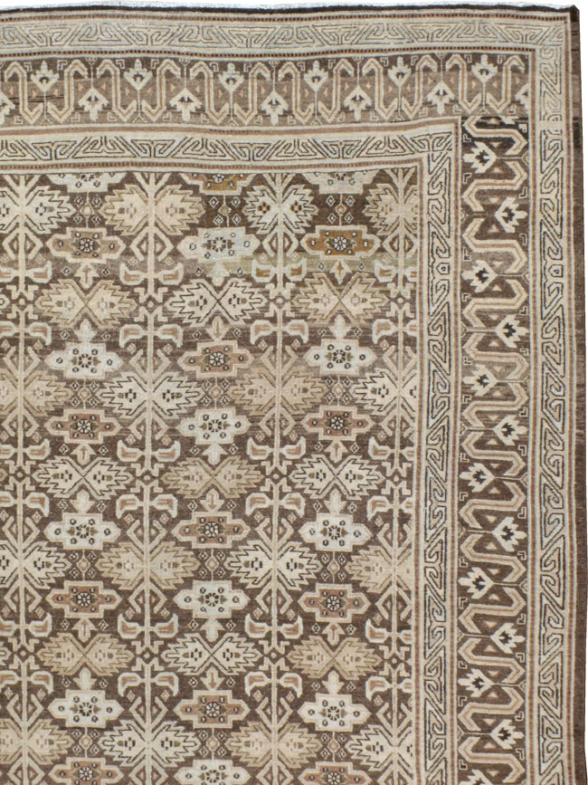 Vintage Persian Mashad Carpet, No.24004 - Staging