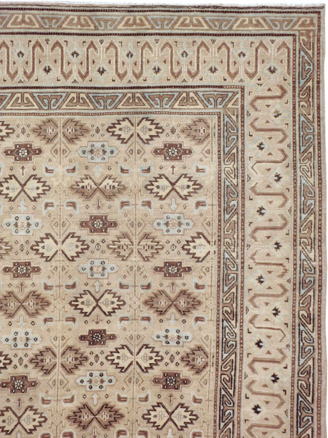 Vintage Persian Mashad Carpet, No.24005 - Staging