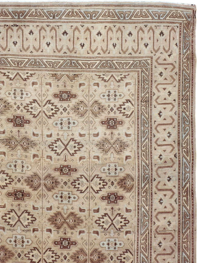 Vintage Persian Mashad Carpet, No.24005 - Staging