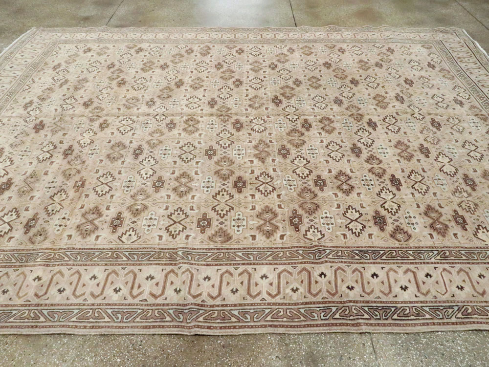 Vintage Persian Mashad Carpet, No.24005 - Staging