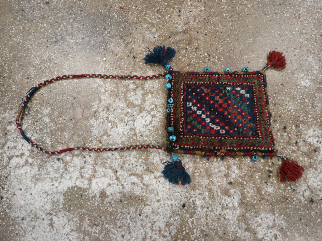 Vintage Persian Shiraz Bag, No.24015 - Staging