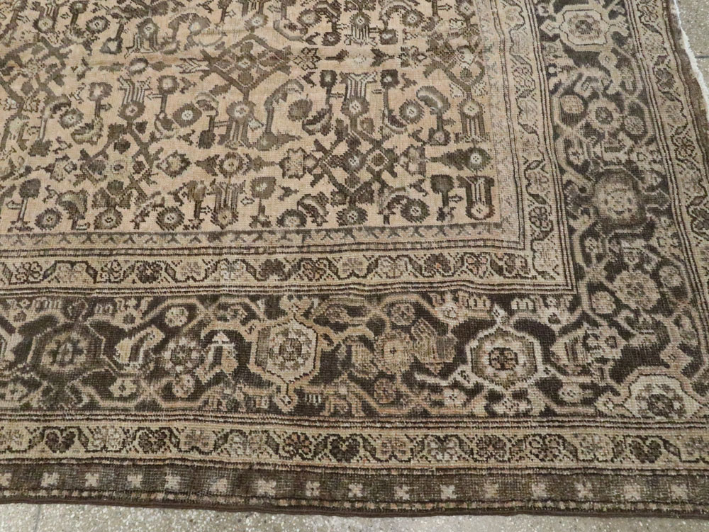 Antique Perisan Mahal Carpet, No.24017 - Staging