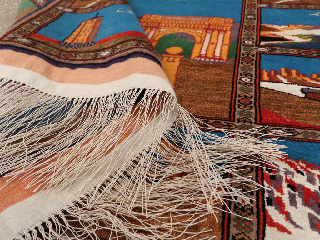 Vintage Persian Qashqai Pictorial Rug, No.24024 - Staging