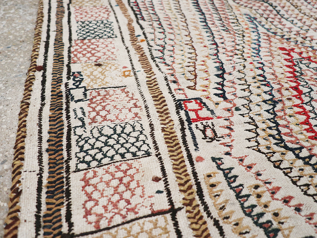 Vintage Persian Flatweave Kilim Throw Rug, No.24045 - Staging