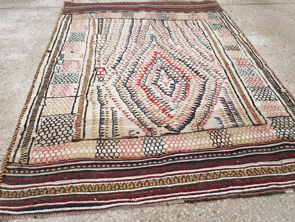 Vintage Persian Flatweave Kilim Throw Rug, No.24045 - Staging