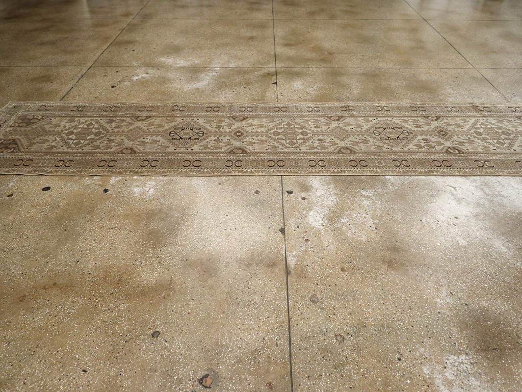 Antique Persian Shiraz Long Runner, No.24051 - Staging