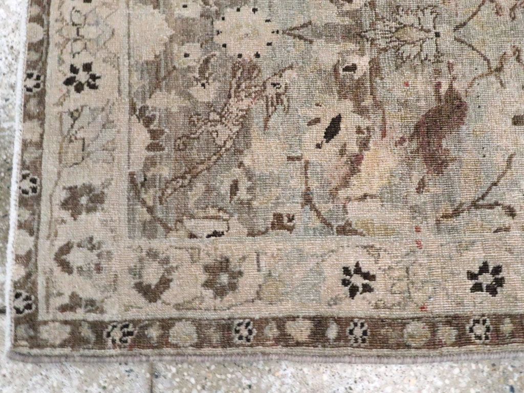 Vintage Persian Sarouk Rug, No.24108 - Staging