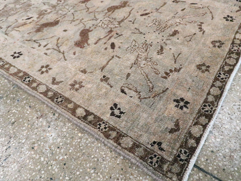 Vintage Persian Sarouk Rug, No.24108 - Staging