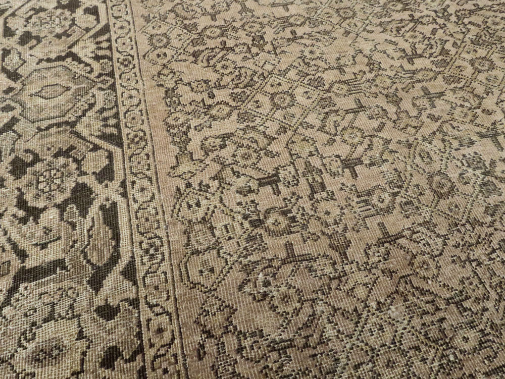 Antique Persian Mahal Carpet, No.24118 - Staging