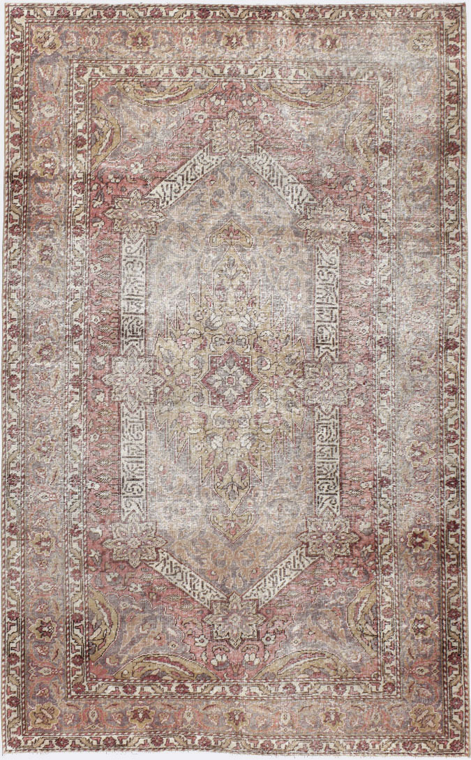 Vintage Turkish Sivas Distressed Rug, No.24121 - Staging